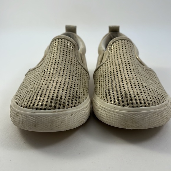 Cat and Jack Size 11 Girls Metallic Gold Slip Ons - Picture 5 of 11